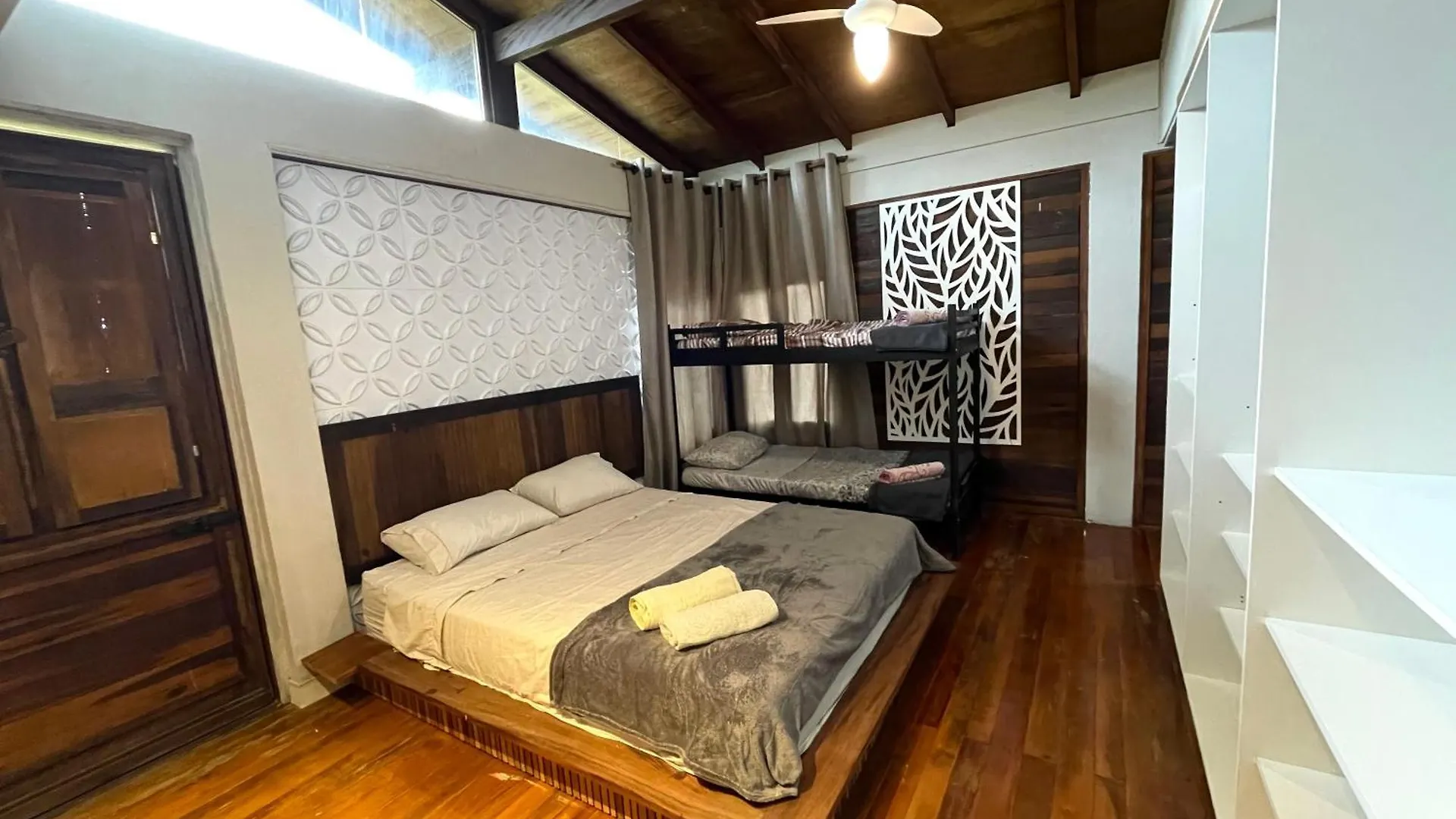 Villa Bella Vista à Porto Belo 0*,